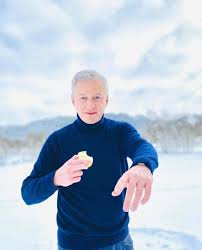 Le petit dernier est né le 20 juillet 2011 fin lettré, bruno le maire est l'auteur de le ministre, un livre d'autofiction dans lequel il raconte notamment une scène où sa femme lui caresse le. Bruno Le Maire Quand Votre Fils Veut Vous Piquer Votre Facebook