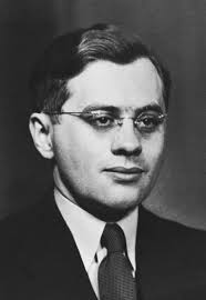 Zeitzeugengespräch mit Uri Strauss: Ein gefälschter Reisepass rettet ihn  und seine Familie vor dem Holocaust