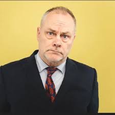 andrew bloomer (@Andyb40Bloomer)