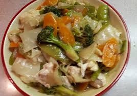 Recette Chow Mein Au Poulet A Ma Facon In 2020 Asian Recipes Food Appetizer Bites