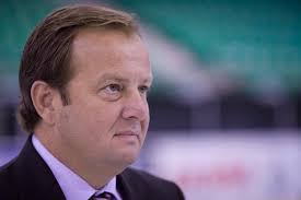 Farsa na ledu, tišina v slačilnici in slovenski smeh