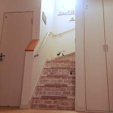 セリア ニトリ 階段滑り止めマットのインテリア実例 roomclip entrance ウォールステッカー 100均 階段 セリア キャンドゥ 壁紙 階段滑り止めマット 階段 滑り止め インテリア