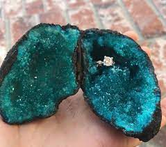 Teal Geode Ring Box Geode Box Proposal Ideas Wedding Ring Jewelry Box Secret Proposal Engagement Ring Propose Ring Holder Wedding Ring Jewelry Box Proposal Ring Engagement Geode Ring