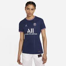 Está camiseta del psg 2022 esta confeccionada con un tejido transpirable que repele el sudor para mantenerte fresco, seco y cómodo dentro y fuera de la cancha. Camiseta Nike Psg I 2021 22 Torcedor Feminina Nike Com