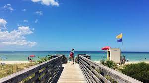 Approximately 371,000 acres (1,500 km 2) of the okefenokee swamp wetlands are incorporated into the refuge. Gasparilla Island State Park Florida State Parks