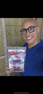 Special Thanks goes out to Erik Betts for being the last, but not the least  Green Ranger, to sign my Green Helmet, Issue 0, Boom Comic￼. This book was  my first autograph