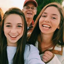 Stream Isabella Roach music