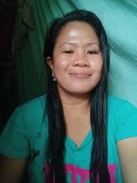 Wag tayong mamili ng yayakapin,let's grow together🤗🥳🤗🥳