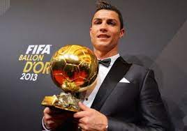 In 2016, france football announced that their partnership with fifa had come to an end and that they would revive the ballon d'or award, the 2016 edition became the 61st award. Video Pour Pogba Il N Y A Pas Photo Le Ballon D Or C Est Ronaldo