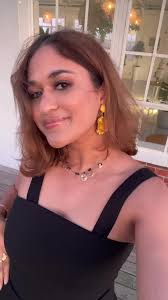 Aesthetic Lip-Sync Performance by a Beautiful Gal from Joburg