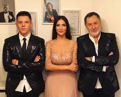 Алеся ярмоленко о юбилейном концерте сябров и семейных буднях. Alesya Ermolenko Lichnaya Zhizn Alesya Yarmolenko Ot Menya Prezhnej Tolko Otchestvo I Ostalos A Chem On Zanimalsya