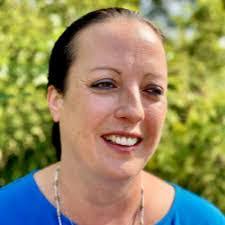 Donna Gentes's Instagram, Twitter & Facebook