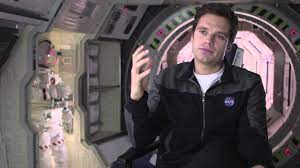 Die serie basiert auf der gleichnamigen, international erfolgreichen buchreihe der bestsellerautorin robin l. The Martian On Set Interview Sebastian Stan Youtube