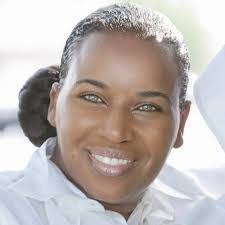 Angie Ray's Instagram, Twitter & Facebook