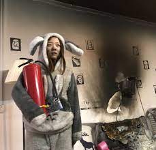 自宅の火災現場で自撮り→「自虐」写真がネットに流出 中国・桂林のカップル 写真3枚 国際ニュース：AFPBB News