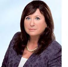 JESTEM SWOIM IDOLEM s 14 CHCĘ ZMIENIAĆ RZECZYWISTOŚĆ NA LEPSZE s 25 KAŻDY  DZIEŃ PRZYNOSI WYZWANIA s 6-7 NAKŁAD 8.200