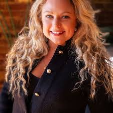 Karen Sigler's Instagram, Twitter & Facebook