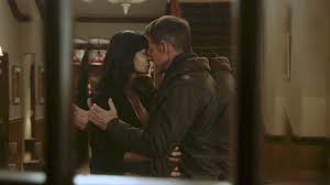 Good Witch Fans Celebrate Historic Lgbtq Kiss For A Hallmark Series