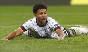 A few years ago, it looked like serge gnabry's pro career might be coming to a sudden, premature end. Bayern Munchen Gnabry Positiv Auf Covid 19 Getestet