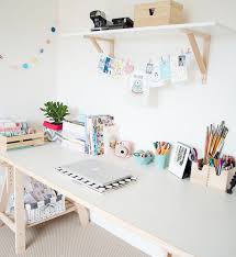 A Little Bedroom Creative Space Schreibtisch Selber Bauen Schreibtische Kinderzimmer Und Zuhause