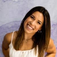 Emily Comerford's Instagram, Twitter & Facebook