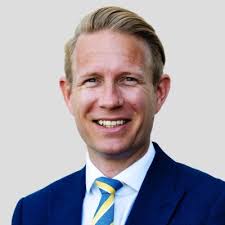 A few weeks ago, I took a long drive up to Scotland with my dad, and we  ended up reminiscing about my rugby days. I used to play at a reasonably  high