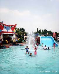 Bugis waterpark salah satu wahana air terbesar di indonesia timur. 11 Kolam Renang Di Depok Yang Bagus Dan Murah Untuk Liburan Keluarga