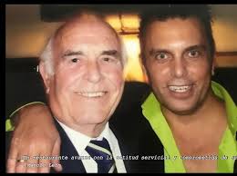 Recordamos a Manolo León Leal.. Buen profesional, Jefe y compañero!!!! “ en  un Restaurante y en la Hostelería en general , el personal debe adoptar una  actitud servicial y comprometida con la