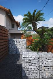 Namun tidak hanya itu dekorrumah juga menyajikan informasi menarik. Rumah Kecil Bergaya Jepang Minimalis Di Tepi Sawah Homify