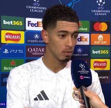 🇪🇦🏴󠁧󠁢󠁥󠁮󠁧󠁿 L'INCROYABLE Réaction de Jude Bellingham après la  défaite 3-0 face à Arsenal : 🗣️ "Nous avons de la chance de n'avoir  concédé que 3 buts" 🌟 Il minimise la défaite, et