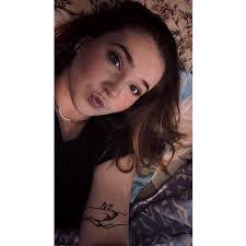 Hannah Bratcher's Instagram, Twitter & Facebook