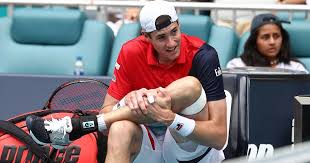 John isner is an american tennis player who is known the world over for his towering height and mammoth serve. John Isner Kein Wimbledon 2019 Tennisnet Com