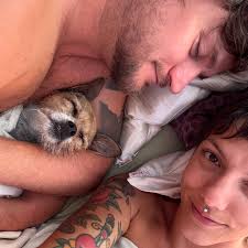 Molly Bender (@mollyisapsychic) • Instagram photos and videos