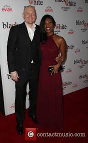She posted herself with some guy togeather at the club on her instagram while billy stayed at home with the baby. Bill Burr Photos And Videos Contactmusic Com