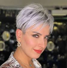 Robyn Luscombe (rmluscombe)