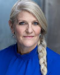 Lisa Dade's Instagram, Twitter & Facebook