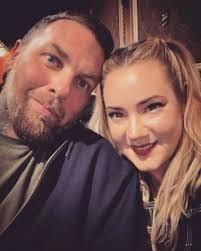 Jacquelyn Sheehan's Instagram, Twitter & Facebook