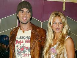 Enrique Iglesias & Anna Kournikovas Young Kids Had a Big Reaction to Their  Parents NSFW Music Video