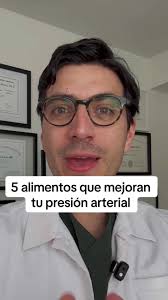 Siempre lo diré: no existe un alimento en particular que pueda modificar el  curso de tu salud. Siempre será el “patrón” Pero, esta lista contiene  alimentos interesantes que pueden ayudarte a regular ...