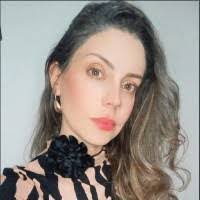 Elaine Stowell's Instagram, Twitter & Facebook