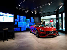 Mercedes Benz Pop Up Store Could Be Coming To A Mall Near You Mercedes Benz Luxury Car Dealership Pop Up
