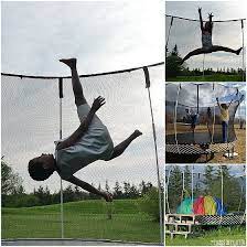 You can play basketball, wrestle, tag, dodgeball, shoot the moon, or popcorn on a and how do you play it? 5 Trampoline Games