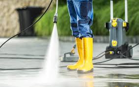 The Science Behind Power Washing: How Does It Remove Dirt and Grime? -  AquaTerra Mobile Wash