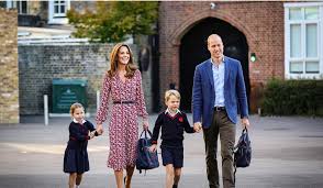 2 mai 2015 (6 ani)spitalul st. Printesa Charlotte Si Printul George Portret Adorabil In Prima Zi De Scoala Andreea Raicu