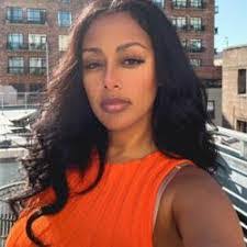 Denita Turner's Instagram, Twitter & Facebook