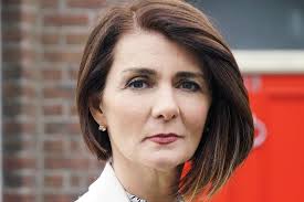 Derry Girls actress Fiona Piggott returns to Fair City to stir up romance  with Paul