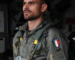 Tra gli incarichi ricoperti, dal 27 ottobre 2005 al 5 settembre 2008 è stato comandante delle forze aeree della marina militare e capo del vi reparto aeromobili dello stato maggiore marina. Cordoglio Del Capo Di Stato Maggiore Della Marina Per Il Decesso Del Capo Di Prima Classe Fazio Paese Italia Press