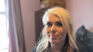 Kym Austin's Instagram, Twitter & Facebook