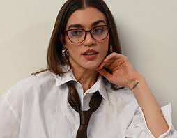 Lorenzo Zambrano Projects :: Photos, videos, logos, illustrations and  branding :: Behance