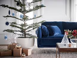 For the first time ever, i decided to decorate a christmas tree in my dining room! 4 Minimalist Christmas Tree Decorating Ideas Realestate Com Au